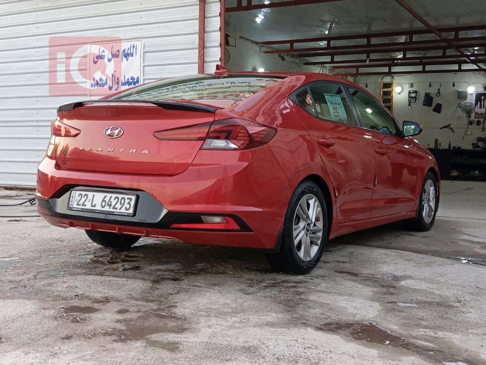 هیوندای ئەلەنترا